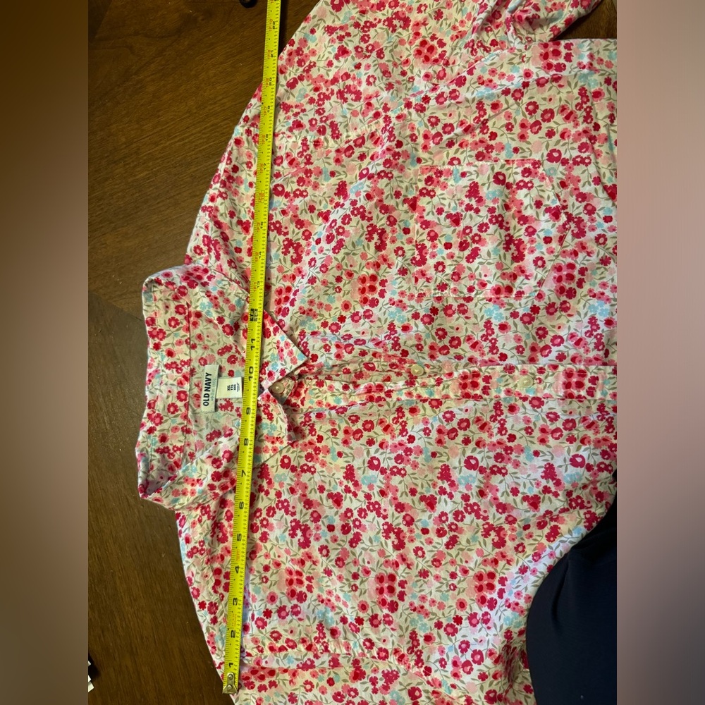 Old Navy Pink and Red Floral Shirt - Picture 6 of 7